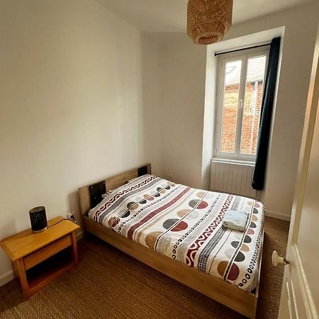 Appartement T2 Avec Terrasse Proche Cathedrale Bourges Eksteriør billede