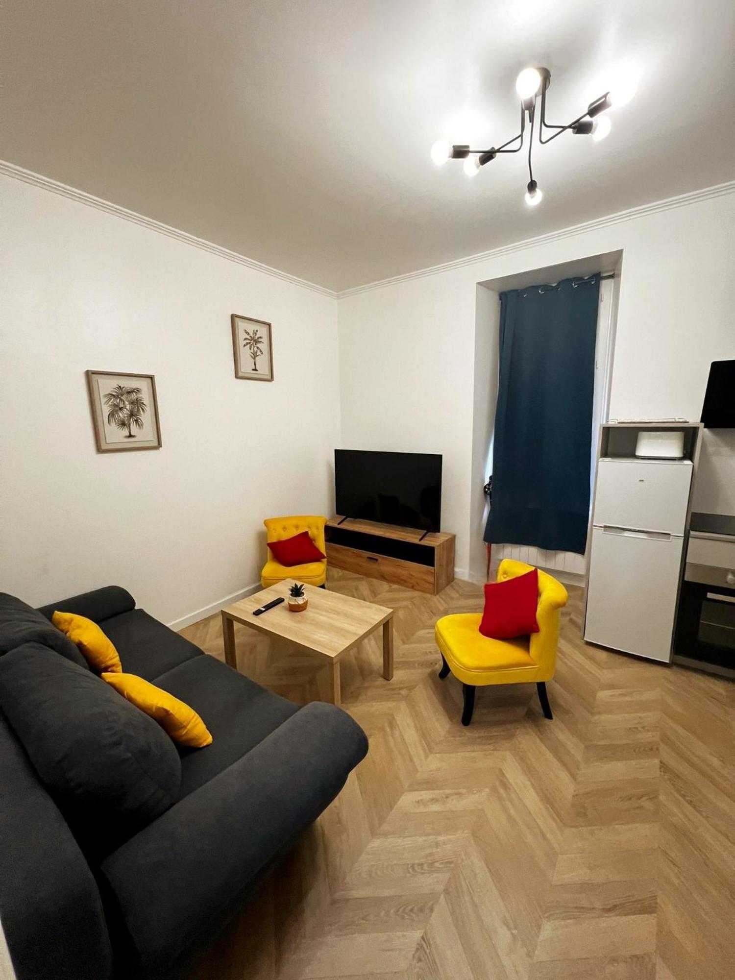 Appartement T2 Avec Terrasse Proche Cathedrale Bourges Eksteriør billede